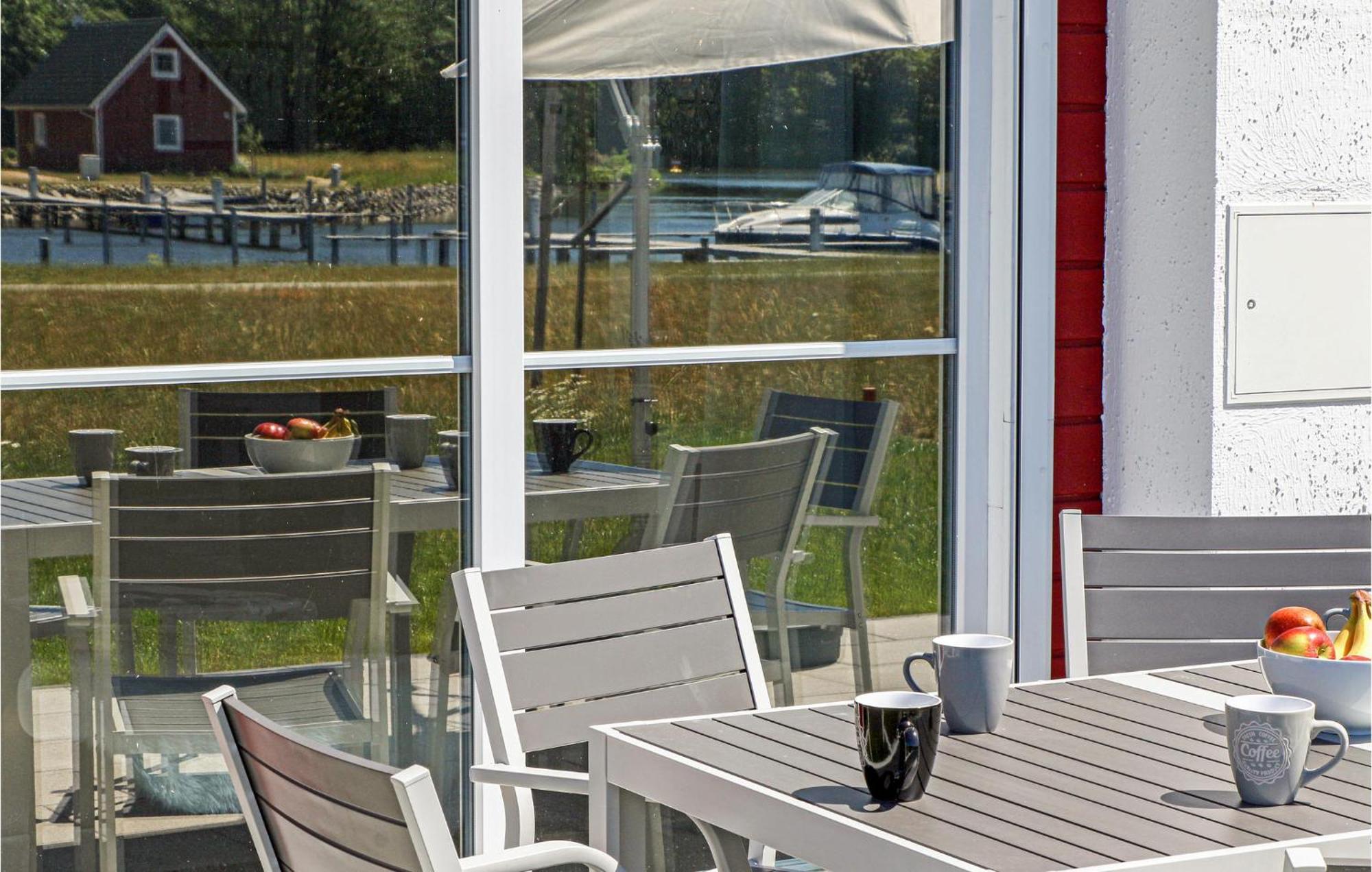 Beautiful home in Zerpenschleuse with 2 Bedrooms&WiFi Exterior foto